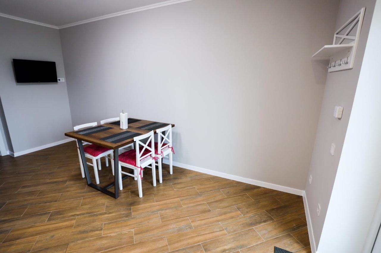 Apartments Ocheret Свитяз Екстериор снимка