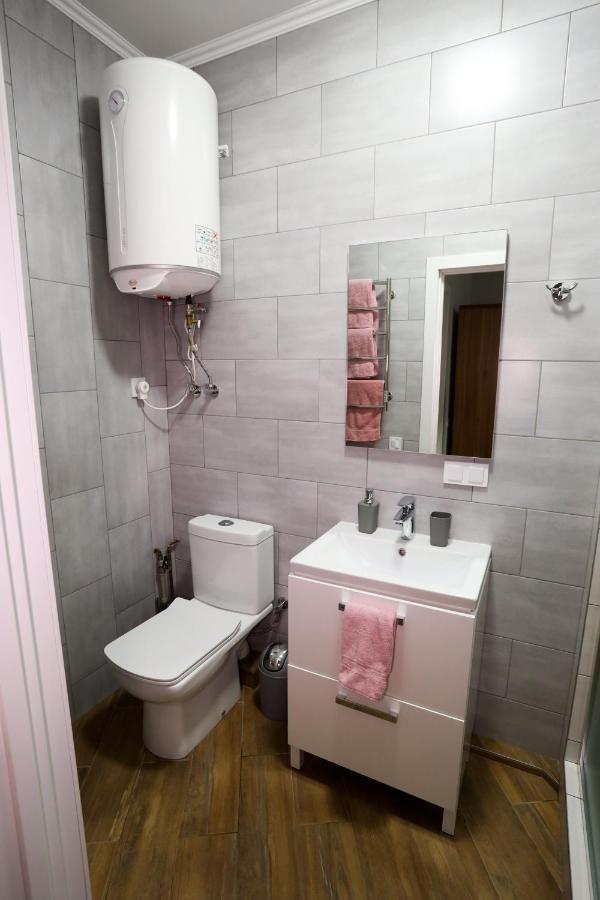 Apartments Ocheret Свитяз Екстериор снимка