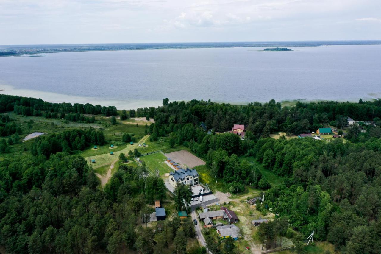 Apartments Ocheret Свитяз Екстериор снимка