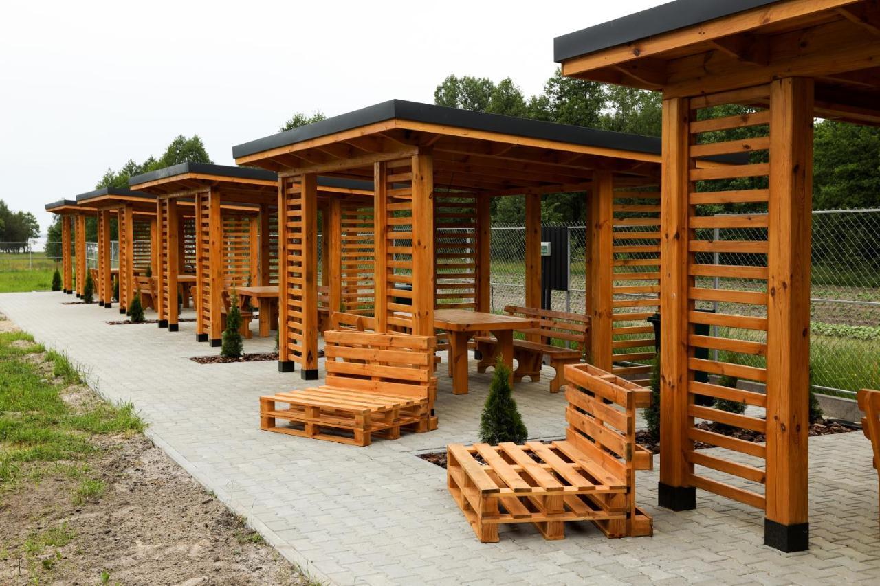 Apartments Ocheret Свитяз Екстериор снимка